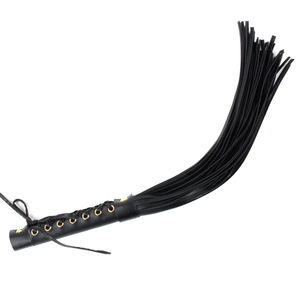 Fouet BDSM Muqu Black 55x2.5cm pour jeux adultes, dispositifs de bondage et de fessées pour couples en roleplay - Product Image 3