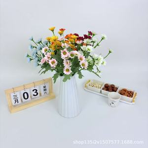 Flores Artificiales Qiye, Ramo de Crisantemo Silvestre de 7 Ramas y 21 Cabezas, Arreglo Floral de Seda para Decoración de Bodas y Hogar - Product Image 3