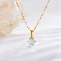 Collier avec pendentif opale plaqué or pour femmes Bijoux en opale ronde élégante et délicate minimaliste