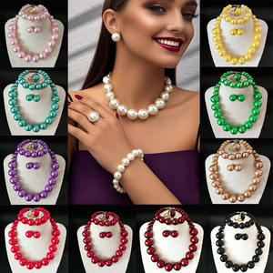 811 स्टाइलिश नई फैशन नकल मोती कंगन साफ क्रिस्टल नेकलेस पोशाक पोशाक के गहने महिलाओं को शादी के उपहार के लिए सेट करती है - Product Image 1