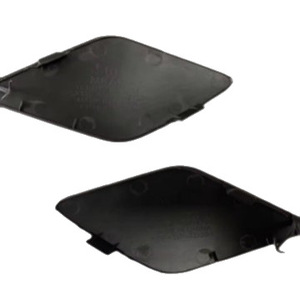 Cache-attelage de remorque pour pare-chocs avant Toyota Prius 5212 en matériau PP avec 4 trous de fixation - Product Image 2