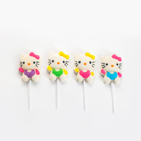 Fabricant en gros de sucettes en guimauve HALAL personnalisées Hello Kitty, barbe à papa, forme d'animal de dessin animé, saveur fruitée colorée