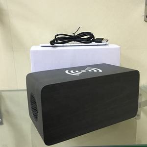 Réveil de réveil en <span class=keywords><strong>bois</strong></span> MDF, avec haut-parleur BT, charge sans fil Qi, réveil de la laine, affichage de la température à LED pour le bureau - Product Image 5