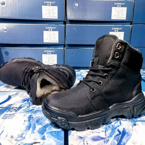 Zonghai Winter Snow Boots <b>Black</b> Thickened Fur Lined Anti Slip Unisex <b>Low</b> <b>Heel</b> Warm Boots - Product Image 2