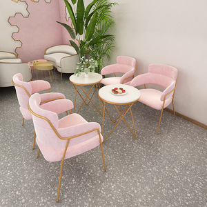 Chaises de salle à manger en <span class=keywords><strong>velours</strong></span> bleu capitonnées, design confortable, fabrication <span class=keywords><strong>scandinave</strong></span>, pour restaurant - Product Image 3