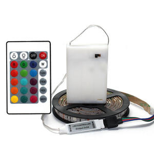 Bande lumineuse LED à piles 3AA, bande flexible RGB changeante 5050 avec télécommande à 24 touches pour la télévision, l'arrière-plan de la maison - Product Image 1