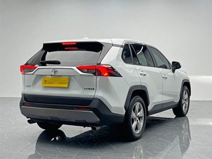 Auto Usata RAV4 SUV 2022 con Garanzia di Un Anno, Origine Giapponese, Servizio Porta a Porta Disponibile - Product Image 6