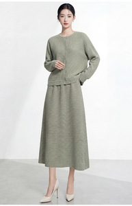 Nouvelle Collection Été 2026 : Ensemble Tendance Femme – Haut Ample Décontracté + Jupe Deux Pièces Grande Taille – Vêtements Féminins en Gros - Product Image 5