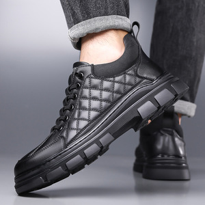 Bottes d'hiver pour hommes, bottes de neige à bout rond, doublure en peluche, semelle extérieure en caoutchouc antidérapante, semelle épaisse, chaudes, pour l'extérieur - Product Image 3