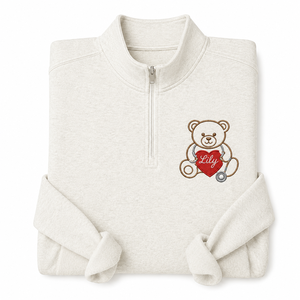Felpa Personalizzata Ricamata RN con Nome, Design Orsetto Carino per Infermiere, Collo Alto Invernale/Autunnale, Regalo Personalizzato per il Settore Sanitario - Product Image 3