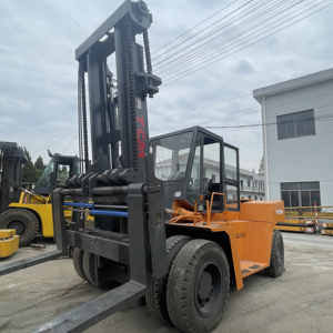 Reliable <b>Used</b> Diesel 2.5/3/4/5/7/10/15/16/25/30-Ton TCM FD200 20TON Forklift Truck with HIGH MASTER IN SHANGHAI - Product Image 1