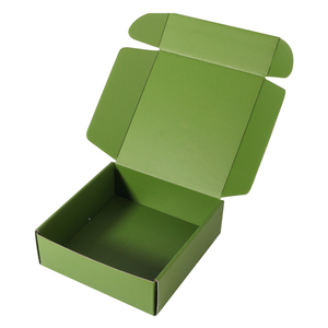 Boîte d'expédition en carton ondulé biodégradable imprimée double face, format standard, simple paroi, finition noir mat pour bijoux - Product Image 1