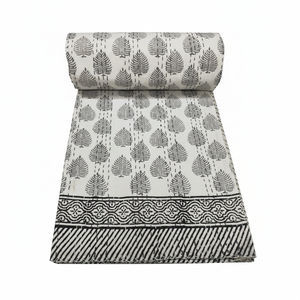 Bloc à main indien Kantha couette poisson imprimé bleu Indigo Kantha Vintage jeter Kantha pur coton à la main literie couverture couvre-lit - Product Image 1