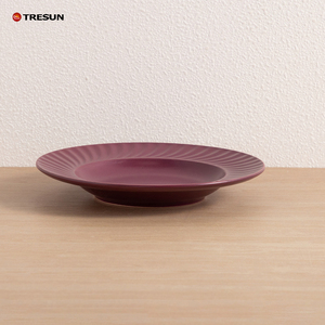 Service de table en grès mat bordeaux personnalisé avec motif tourbillonnant en relief, assiettes, bols, tasses à café, compatible micro-ondes et lave-vaisselle, pour la cuisine - Product Image 3