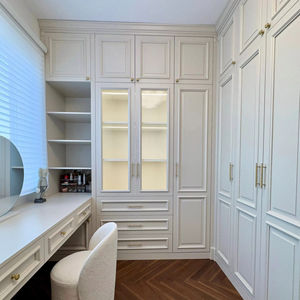 Armario de Dormitorio de Estilo Lujoso Personalizado Ebbsilk, Armario para el Hogar o la Villa - Product Image 1