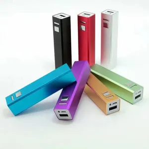 Mini caricatore portatile promozionale di ricarica del telefono più piccolo Power Bank Mobile 2600mah uso una volta spedizione gratuita Guangdong Custom