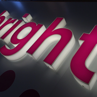 Logo en lettres acryliques lumineuses LED personnalisées, grand panneau lumineux 3D LED extérieur, logo en lettres acryliques avec éclairage frontal LED