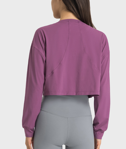 Top Corto Personalizzato Liscio e Morbido come la Seconda Pelle, Traspirante, a Maniche Lunghe - Product Image 2