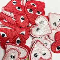 12 couleurs coeur oeil fer sur Patch bricolage vêtements accessoires Appliques dessin animé brodé étoile oeil coeur broderie patchs