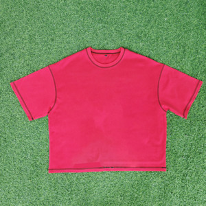 T-shirt da uomo in cotone organico 100% con spalle scese, vestibilità regular, basic, tinta unita, taglio squadrato, con cuciture a contrasto singole e reversibili - Product Image 6