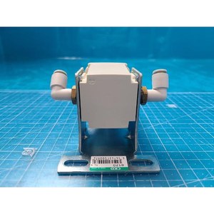 Filtre à air fin pneumatique CKD VFA1000-8 + support B120 VFA1000-8, pièces d'équipement semi-conducteur d'occasion - Product Image 3