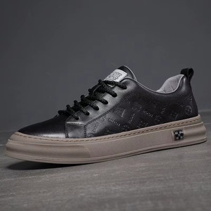 Chaussures de sport pour hommes en cuir véritable, style haut de gamme, décontractées avec doublure en mesh pour toutes les saisons - printemps, été, automne, hiver - Product Image 1