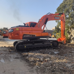 Excavadora de cadenas Doosan DX225LC-9C en oferta, excavadora hidráulica usada, disponible en stock, bajo consumo de combustible, para ingeniería general - Product Image 6