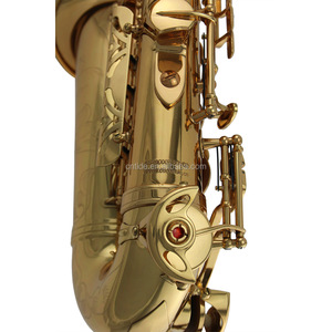 <span class=keywords><strong>Saxofón</strong></span> Alto <span class=keywords><strong>de</strong></span> Alta Calidad con Lacado Dorado - Product Image 2