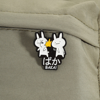 Épingles en émail de lapin Baka japonais, style anime, kawaii, meme, broche de revers de lapin, vente en gros
