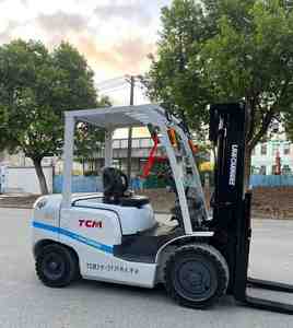 Used Forklift in <b>Transporting</b> Warehouse TCM diesel Forklift 3ton Earth-moving Machinery Used Engineering Construction Machinery - Product Image 6