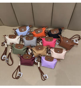 Llavero Mini Dumpling <span class=keywords><strong>de</strong></span> Moda, Nuevo Estilo <span class=keywords><strong>de</strong></span> Verano, Superventas en <span class=keywords><strong>Tiktok</strong></span>, Porta Tarjetas Compacto y Ligero - Product Image 1