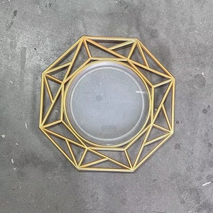 Assiettes de présentation jetables <span class=keywords><strong>en</strong></span> plastique transparentes octogonales dorées pour décoration de mariage - Product Image 2