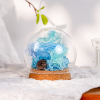 Roses éternelles sous cloche en verre, cadeaux de mariage originaux pour les invités