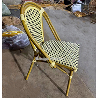 Chaise de bistro d'extérieur Chaise en rotin Chaise de jardin d'extérieur Chaise longue de patio Meubles en rotin empilables