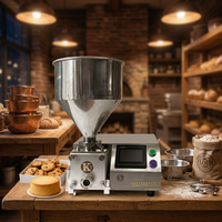 Machine de remplissage commerciale pour la crème à gâteau, la pâte, le chocolat et les ingrédients de desserts, pour l'injection dans la production en boulangerie