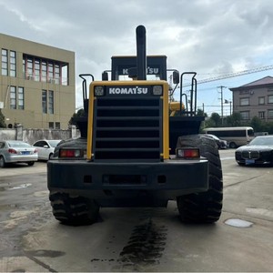 Cargadora de Ruedas <span class=keywords><strong>Komatsu</strong></span> <span class=keywords><strong>WA470</strong></span> Usada en Buenas Condiciones, Cargadora <span class=keywords><strong>Frontal</strong></span>, Capacidad de Carga Nominal de <span class=keywords><strong>6</strong></span> Toneladas, Motor de 205 kW, Caja de Cambios de Alta Calidad - Product Image 5