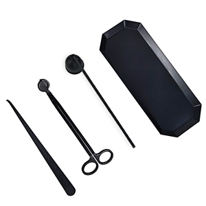 4-Piece Set Aksesori lilin termasuk lilin pemadam penutup sumbu gunting lilin pemadam kait berlian nampan penyimpanan - Product Image 1