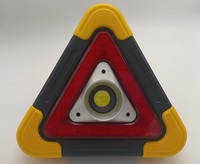 Triangle de signalisation d'avertissement pour voiture, lumière d'avertissement, charge solaire, balise d'urgence triangulaire pour panne de véhicule, sécurité routière