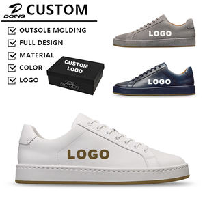 QUANZHOU DOING Vente en gros Fabricants de baskets personnalisées de style de marche blanches pour hommes et femmes Baskets Chaussures décontractées pour hommes - Product Image 1
