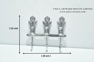 Eco Friendly Metal <b>Wall</b> Mounted 3 Hook Type <b>Key</b> Holder <b>Rack</b> with Space Saving Design <b>for</b> Home Entryway Decor Available <b>For</b> Sale - Product Image 2