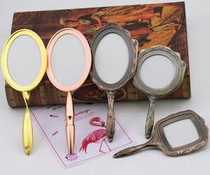 Miroir métallique en alliage de zinc à main Miroir de maquillage rétro européen vintage électrolytique pour petit salon - Product Image 5