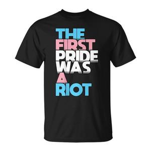 T-shirt The First Pride Was A Riot, unisex, per adulti, a maniche corte, girocollo, con stampa digitale, promozionale - Product Image 1