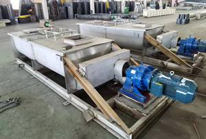 Equipo de mezcla de humidificación de polvo de doble eje industrial Mezclador de paletas - Product Image 5