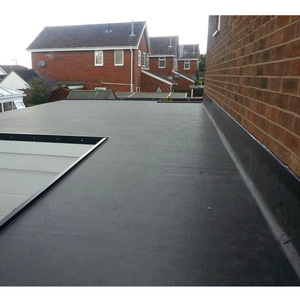 Zwart Wit Anti-Veroudering Brandwerendheid Zelfklevende Formule Gevulkaniseerde Epdm Rubber Beton Houten Terras Dakmembraan