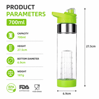 Bouteille d'eau de 700 ml sans BPA en Tritan, écologique, légère, anti-fuite, compatible lave-vaisselle, avec infuseur infroissable intégré pour boire directement les fruits infusés