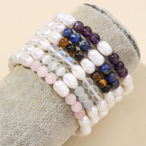 Bracelet de perles d'eau douce TeoWaki, perles de forme riz et presque rondes alternées avec des perles de pierres précieuses naturelles, bracelets de mode pour femmes - Product Image 2
