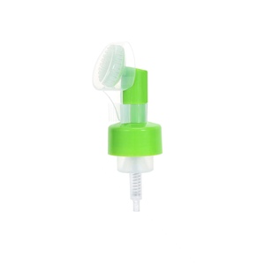 Bomba <span class=keywords><strong>de</strong></span> espuma <span class=keywords><strong>de</strong></span> cepillo <span class=keywords><strong>de</strong></span> silicona caliente 42mm 43mm Limpiador facial <span class=keywords><strong>Dispensador</strong></span> <span class=keywords><strong>de</strong></span> jabón <span class=keywords><strong>de</strong></span> plástico para mascotas para botella reutilizable - Product Image 6