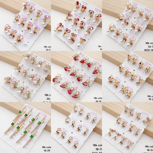 260129 <span class=keywords><strong>XUPING</strong></span> Boucles d'oreilles Huggie minimalistes multi-styles couleur or 18 carats pour femmes, bijoux de mode en gros, boucles d'oreilles en zircon coloré - Product Image 5