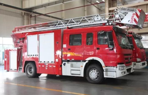 Camión <span class=keywords><strong>de</strong></span> <span class=keywords><strong>Bomberos</strong></span> <span class=keywords><strong>de</strong></span> Marca Reconocida <span class=keywords><strong>con</strong></span> Capacidad <span class=keywords><strong>de</strong></span> 400 kW, Modelo YT65/G2, <span class=keywords><strong>Escalera</strong></span> Telescópica <span class=keywords><strong>de</strong></span> 65 m, Vehículo <span class=keywords><strong>de</strong></span> Rescate - Product Image 4