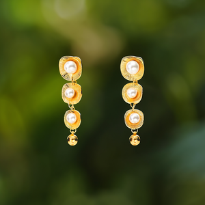 Pendientes de Moda con Perlas, Acero Inoxidable 316L, Baño de Oro PVD, Resistentes y Sostenibles - Product Image 3
